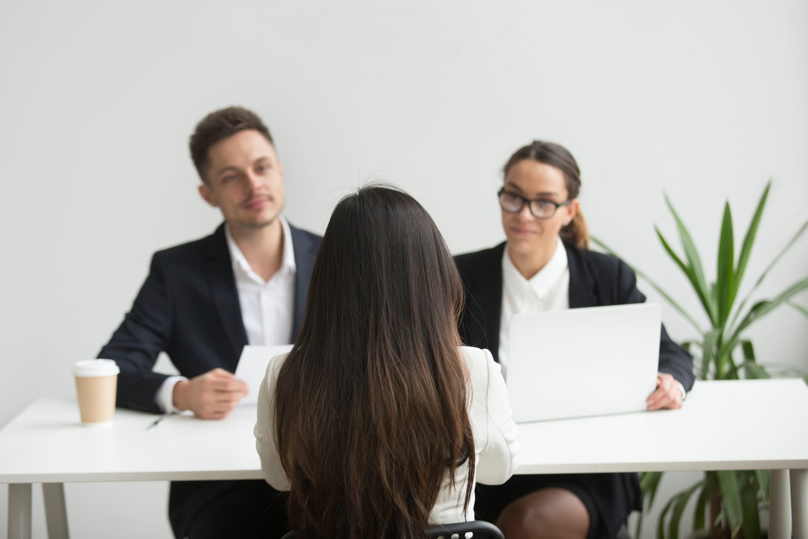 How To Answer Tell Me About Yourself In The Interview: Top Strategies